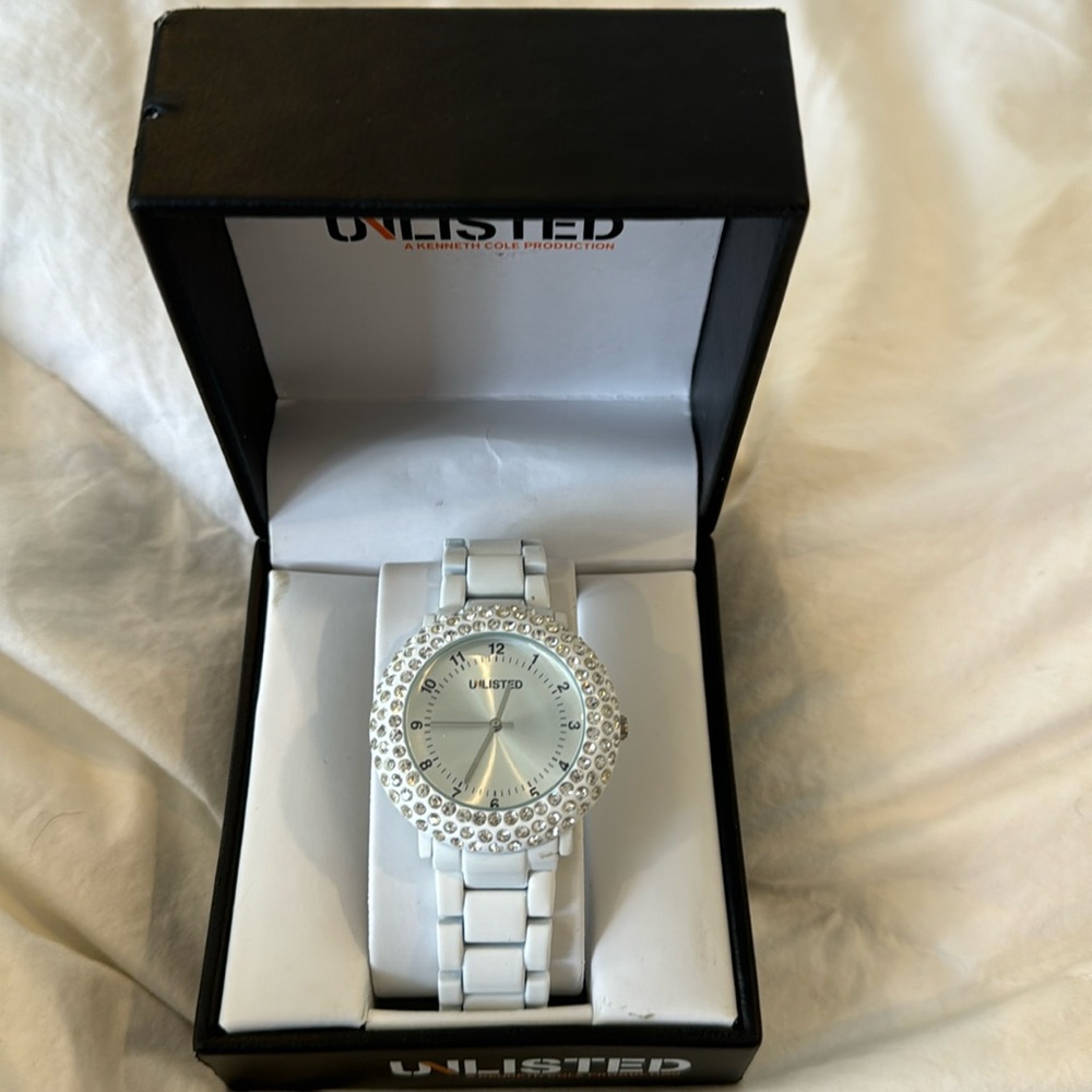 Women Unlisted watch for sell - 98$